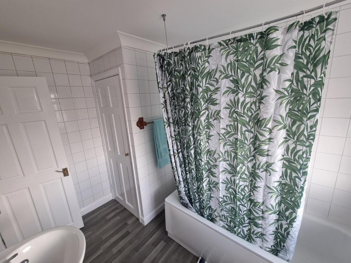 Canterbury Getaway With Ensuite Bagian luar foto