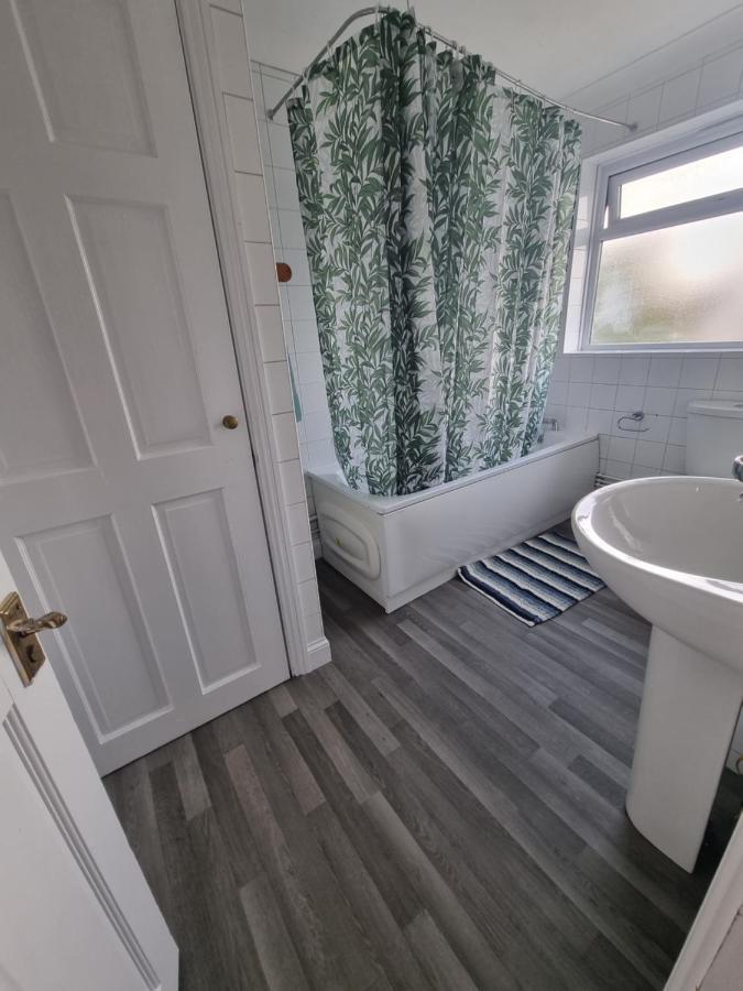 Canterbury Getaway With Ensuite Bagian luar foto